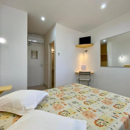 Hotel Myriam Vias Plage ภายนอก รูปภาพ