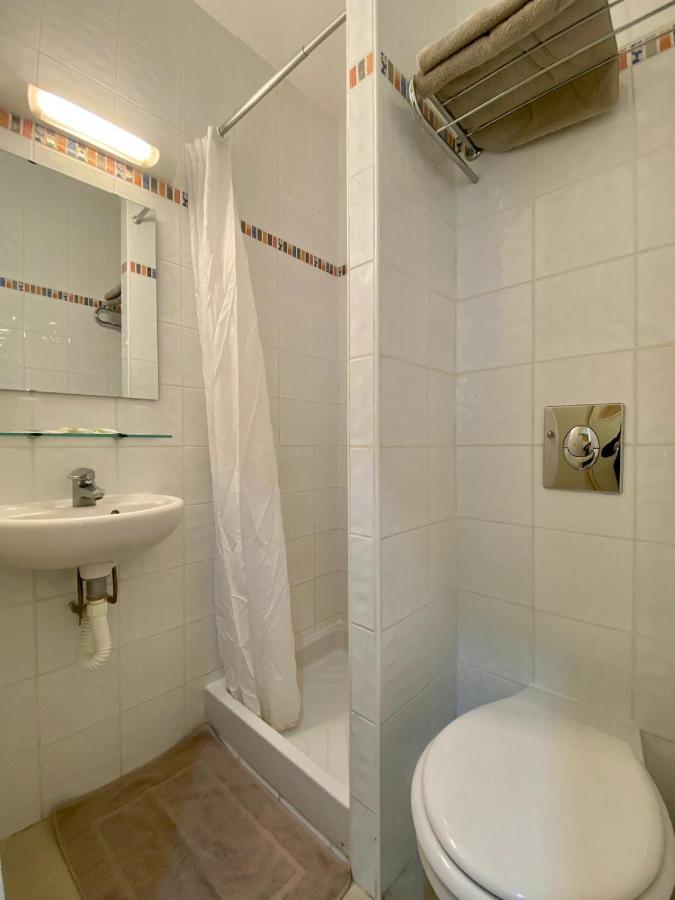 Hotel Myriam Vias Plage ภายนอก รูปภาพ
