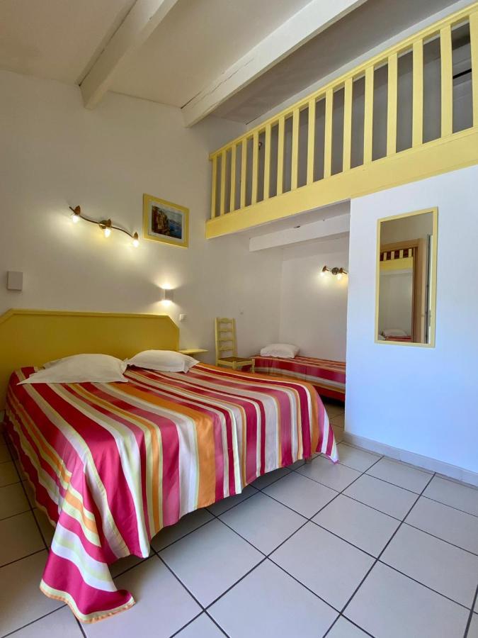 Hotel Myriam Vias Plage ภายนอก รูปภาพ