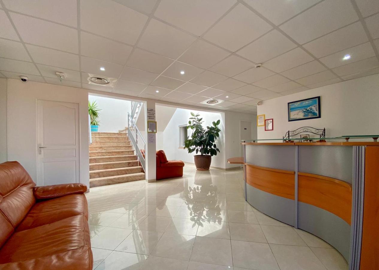 Hotel Myriam Vias Plage ภายนอก รูปภาพ